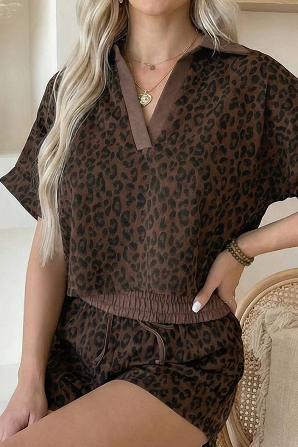V Neck Collar Leopard Print Top and Shorts 2pcs Set (S-4X)