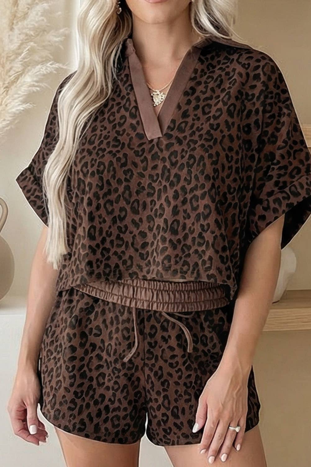 V Neck Collar Leopard Print Top and Shorts 2pcs Set (S-4X)