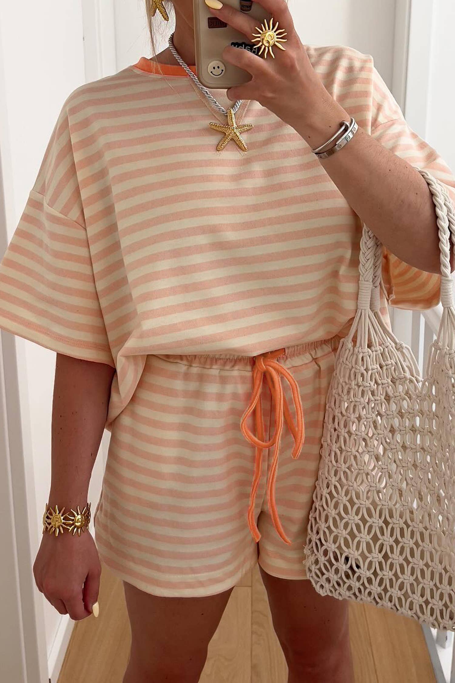 Stripe Contrast Crew Neck Drop Shoulder Loose Tee (S-4X)