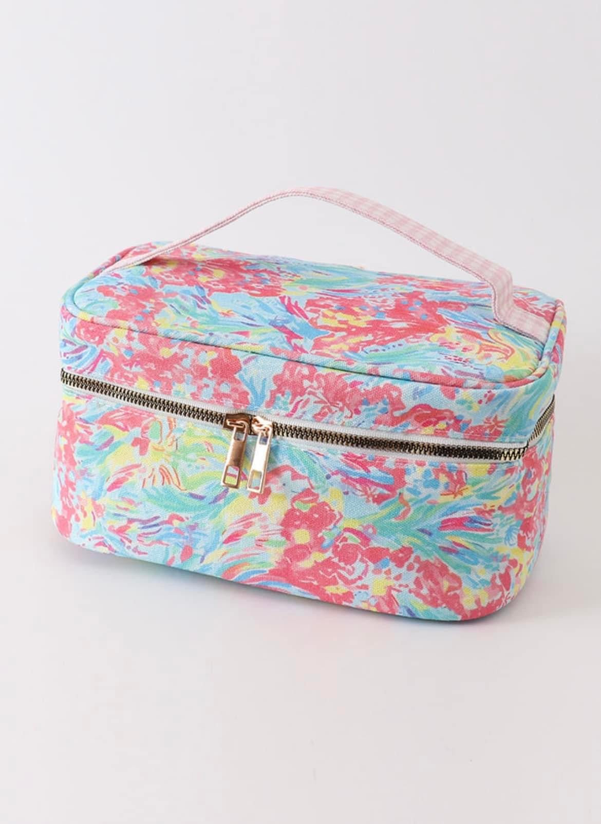 Beachy makeup bag