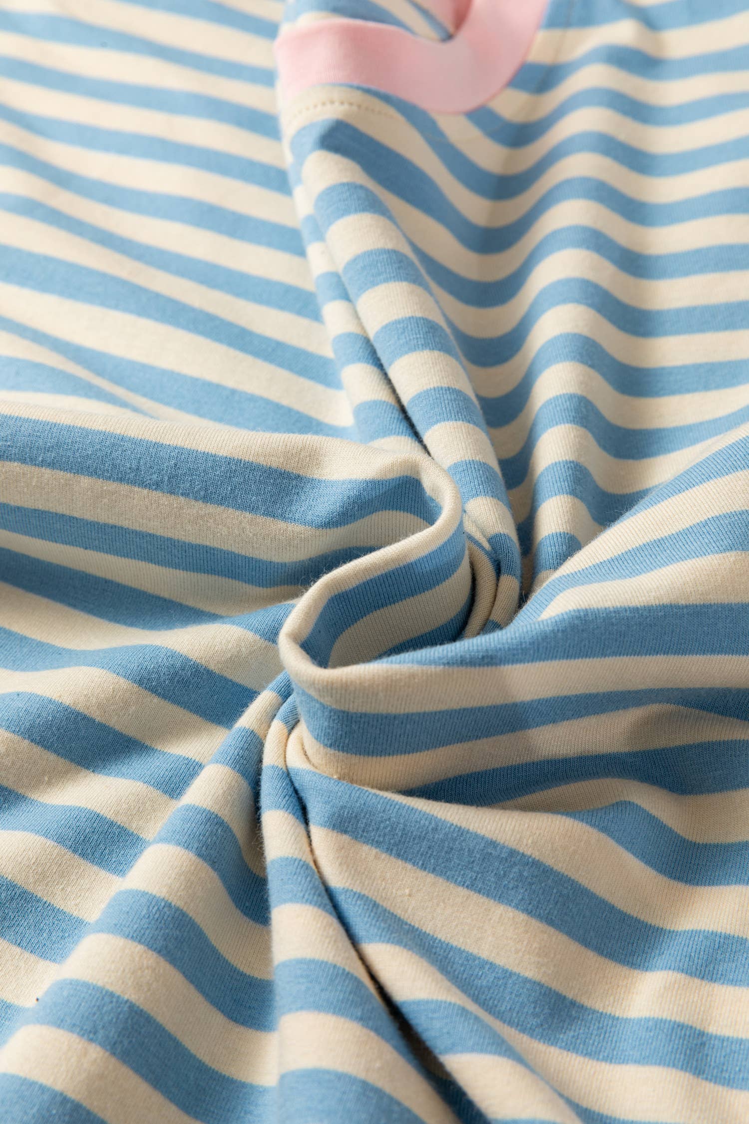Stripe Contrast Crew Neck Drop Shoulder Loose Tee (S-4X)