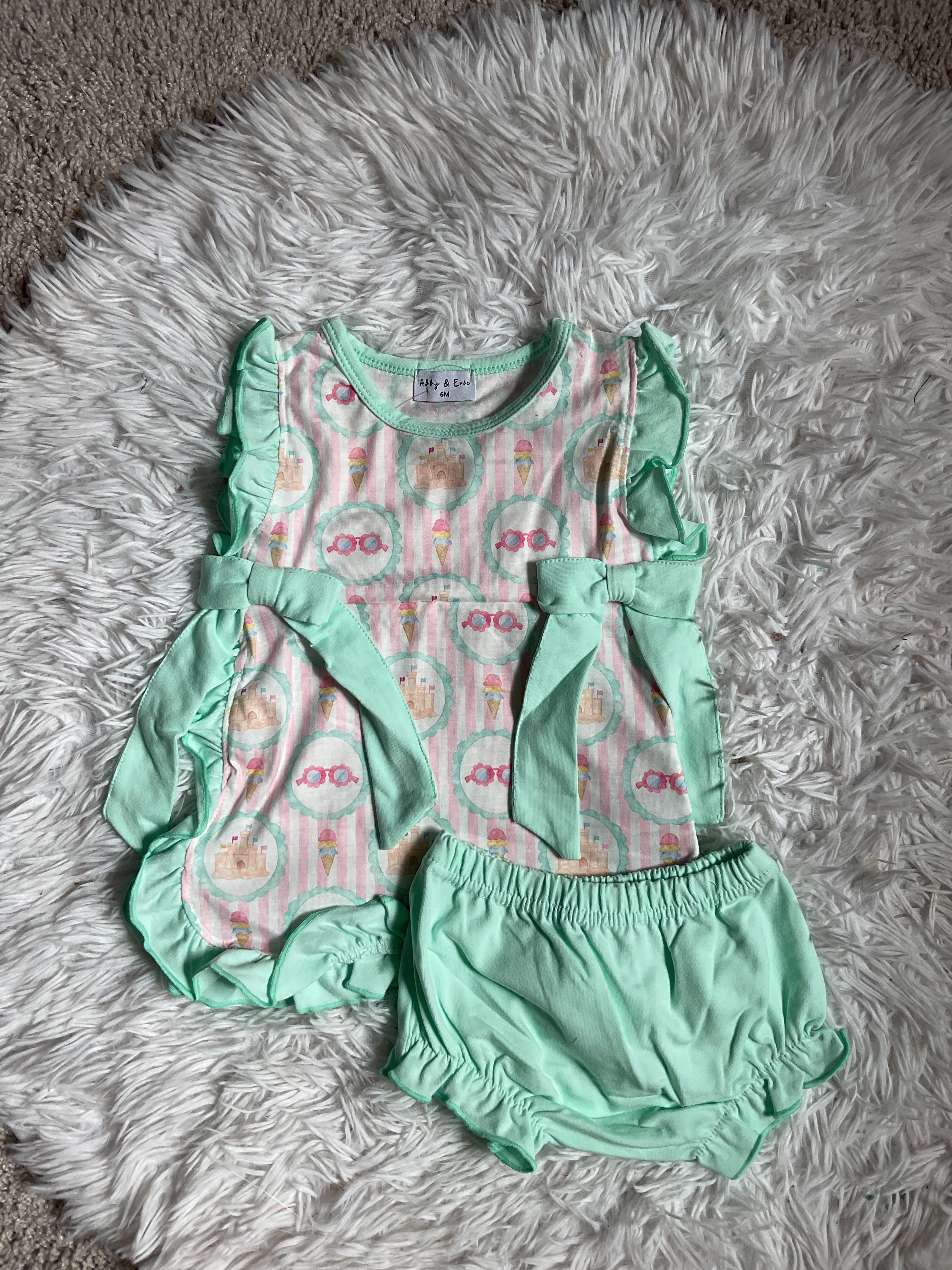 Green Castle Ice Cream Print Ruffle Bloomer Set