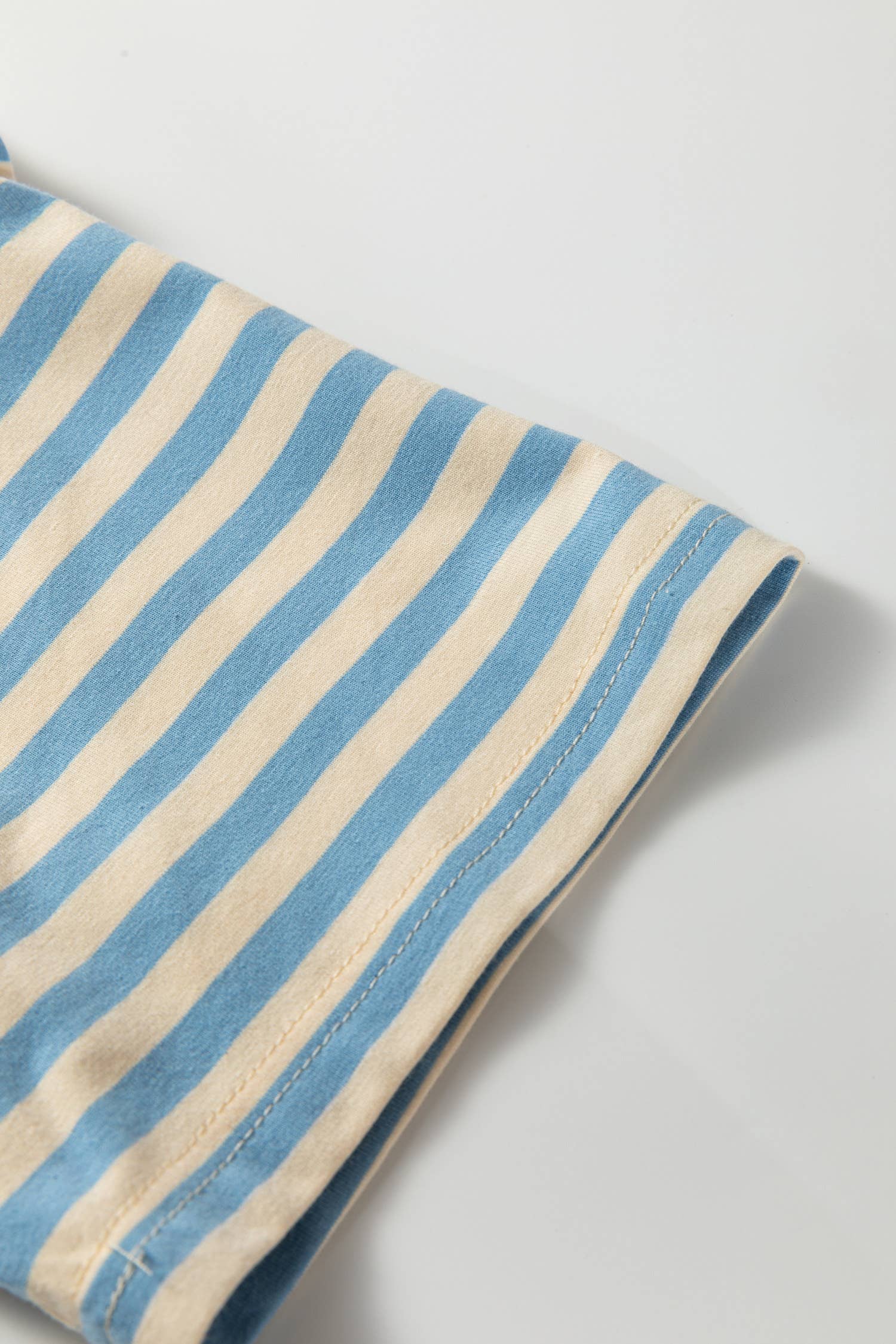 Stripe Contrast Crew Neck Drop Shoulder Loose Tee (S-4X)