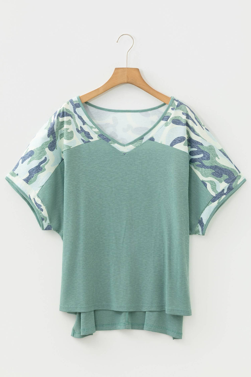 Ribbed Camouflage Patchwork Plus Size V Neck Tee