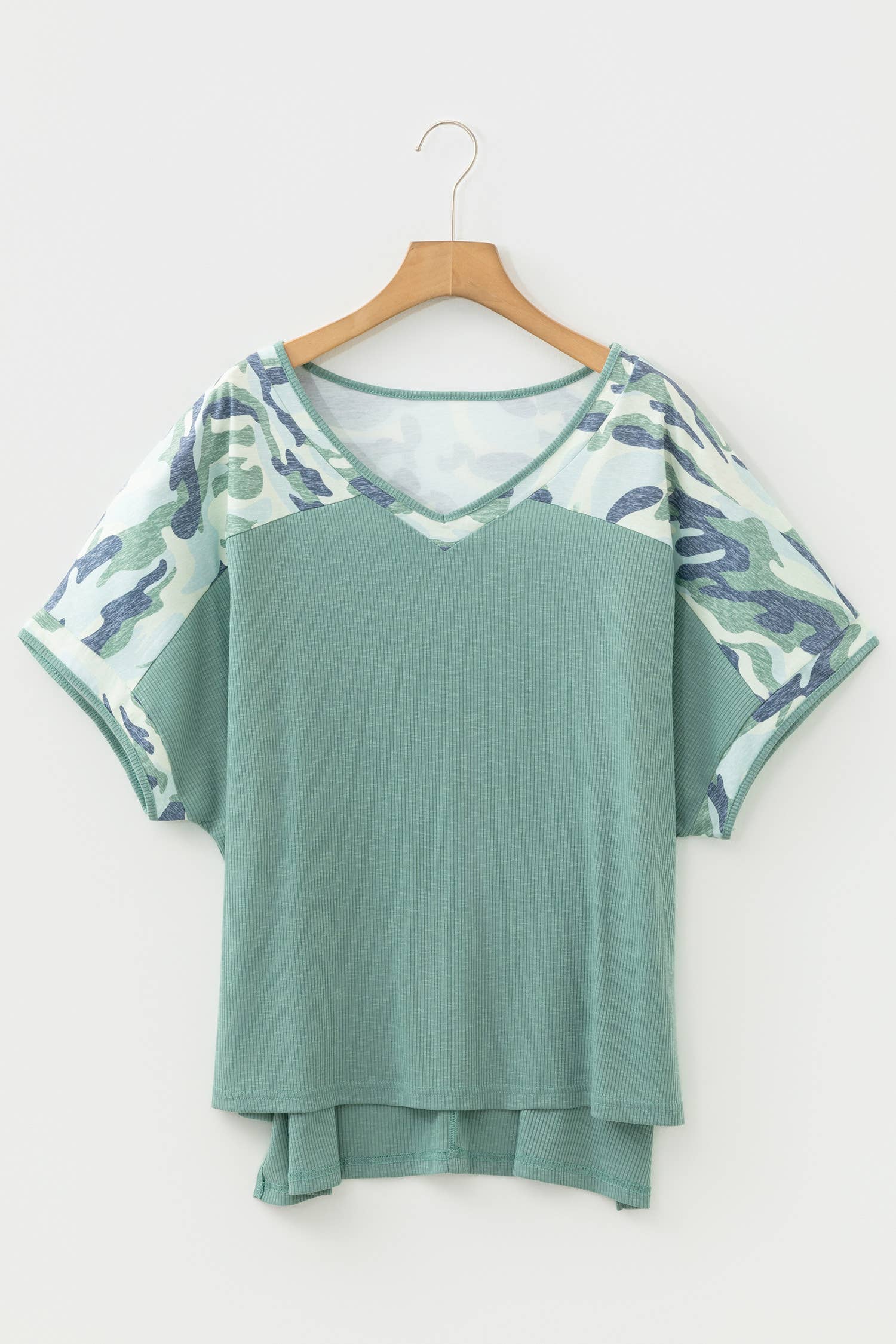 Ribbed Camouflage Patchwork Plus Size V Neck Tee
